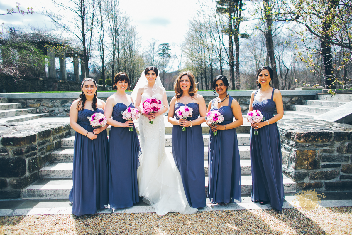 The beautiful bride with all her bridesmaids