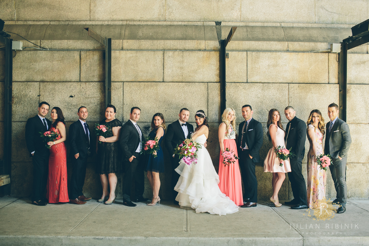 A perfect wedding shot having bridesmaids, groomsmen, the bride and groom