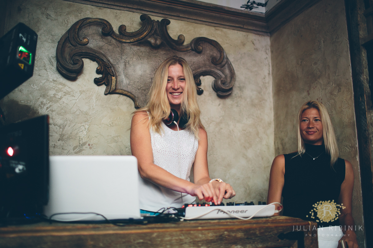 DJ at wedding reception in new york 