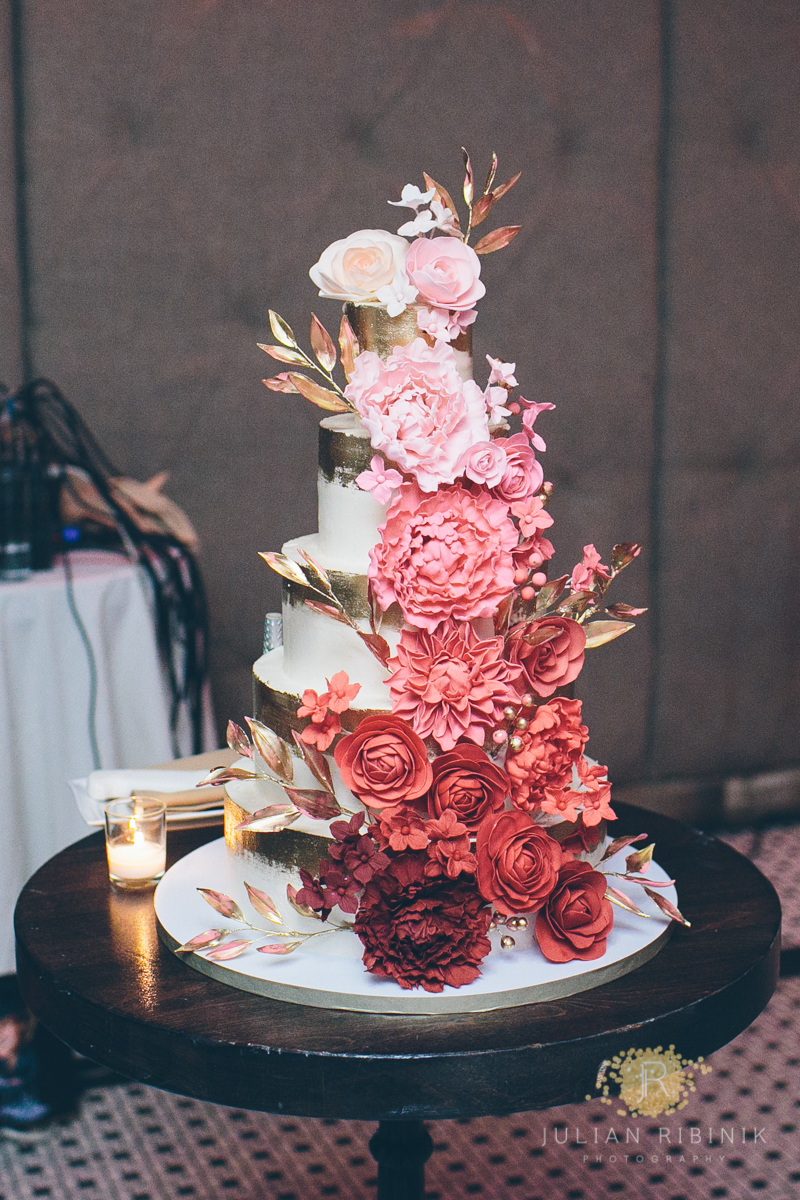 Elegant NY wedding cake