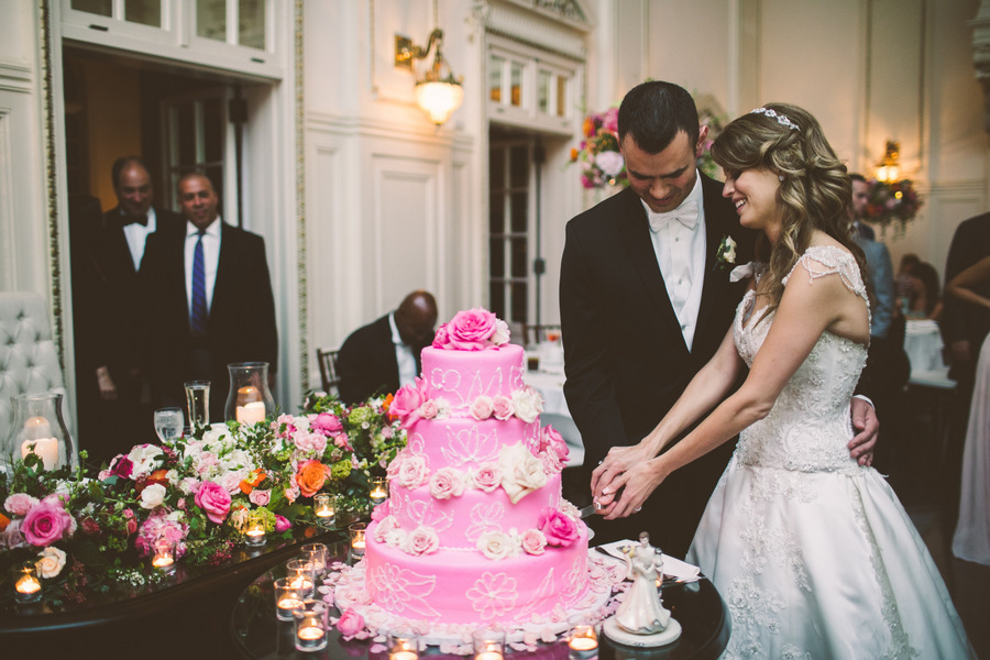 wedding cake, pink cake,