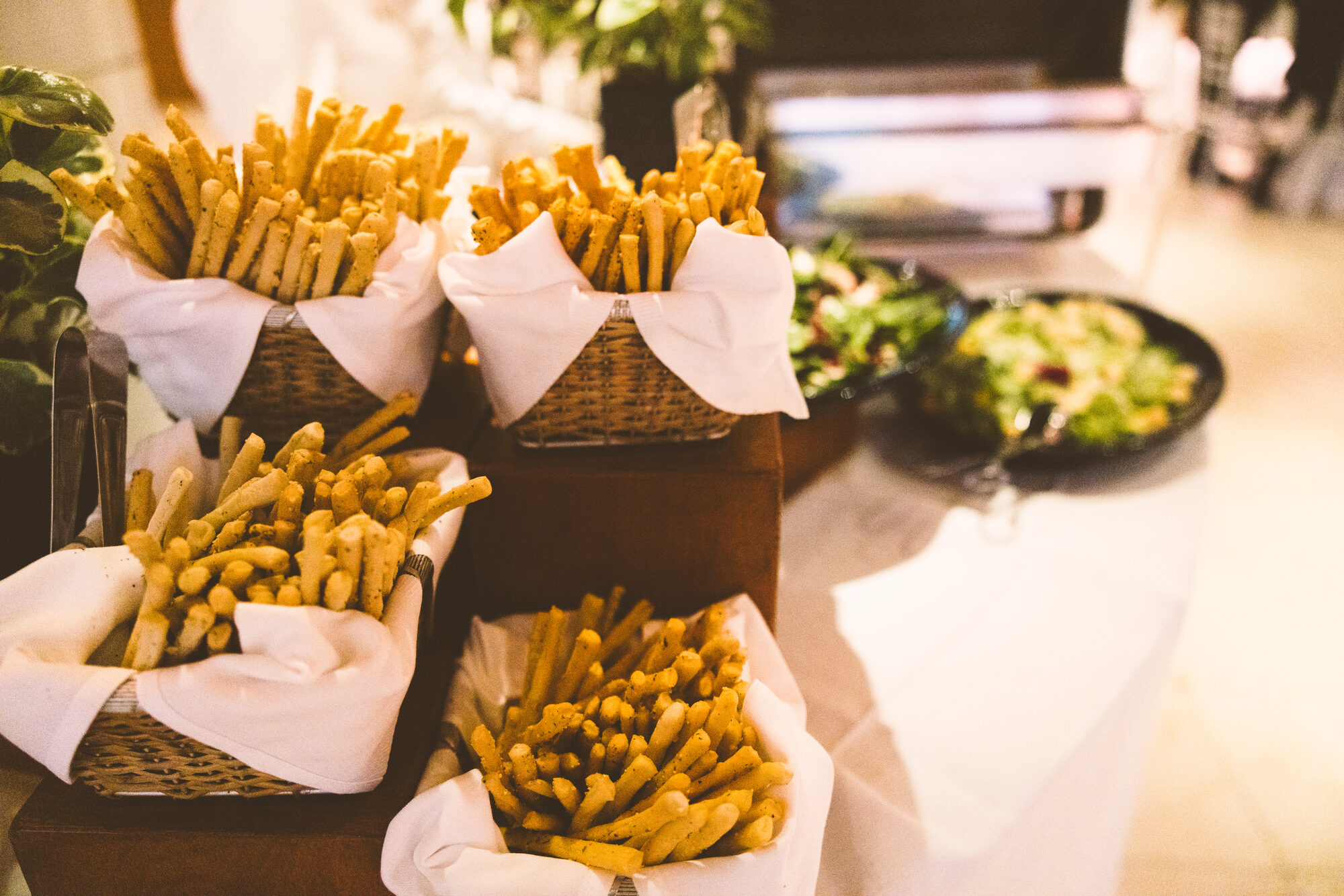 Fries and small plates at a New York City wedding cocktail hour